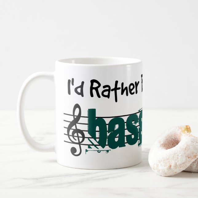 Taza De Café Estaría tocando bastante mi guitarra baja (Con donut)