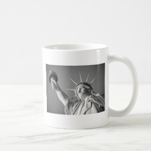 Taza De Café Estatua blanca negra de la libertad