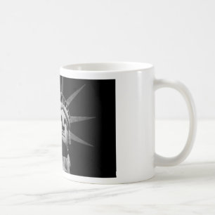 Taza De Café Estatua blanca negra de la libertad en Nueva York