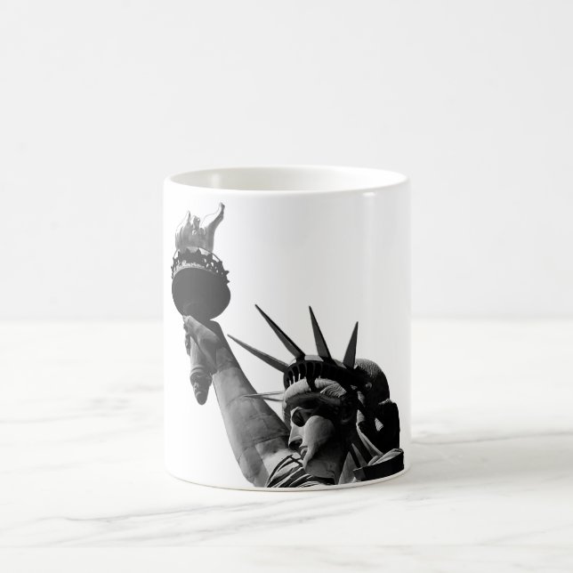 Taza De Café Estatua de la libertad en blanco y negro (Centro)