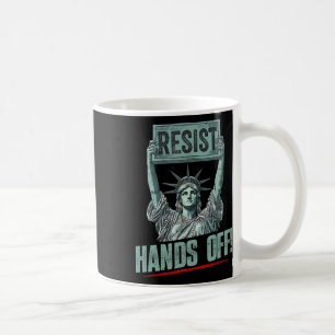 Taza De Café Estatua De La Resistencia A La Libertad De Manos F