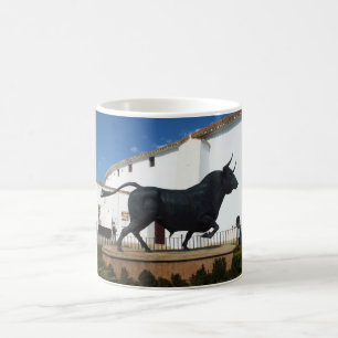 Taza De Café Estatua de un toro en Ronda, España