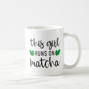 Taza De Café Este Chica Corre Sobre Matcha