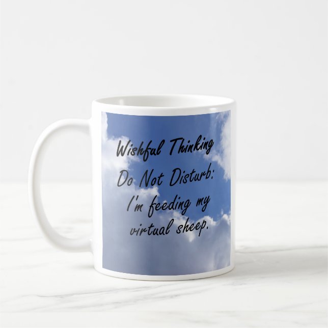 Taza De Café Estoy alimentando mis ovejas virtuales (Izquierda)