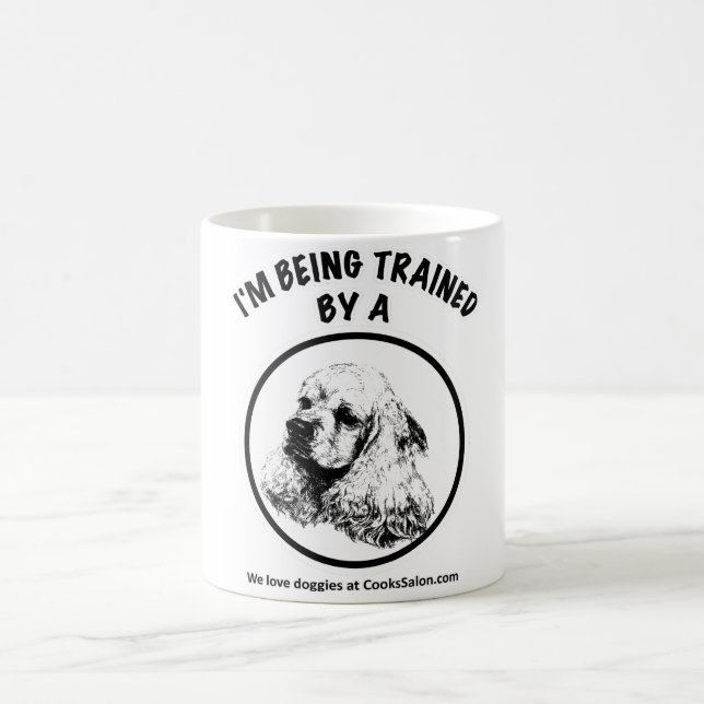 Taza De Café Estoy siendo entrenado por un Cocker Spaniel (Centro)