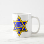 Taza De Café Estrella de David y Menorah<br><div class="desc">Estrella Amarilla de David llena de azul y una menorah.</div>