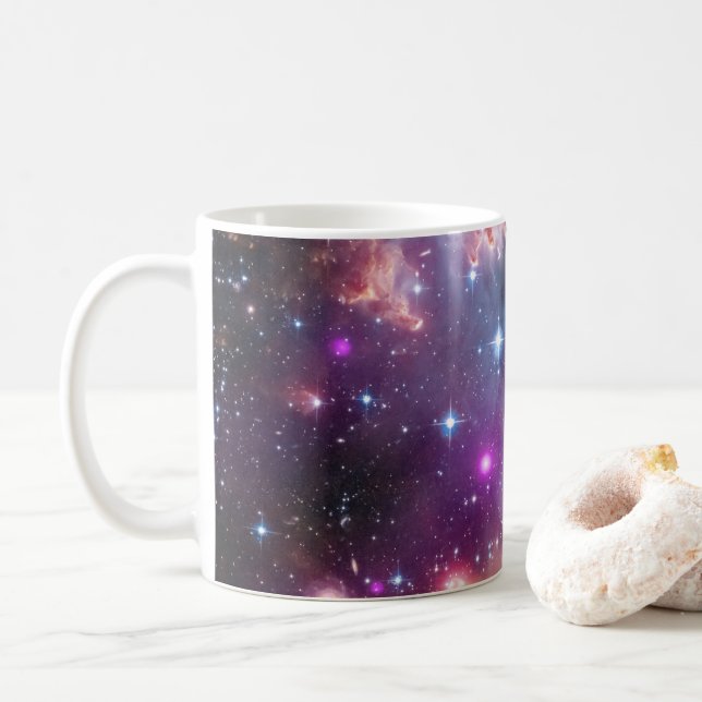 Taza De Café Estrellas Jóvenes En La Pequeña Nube Magallánica. (Con donut)