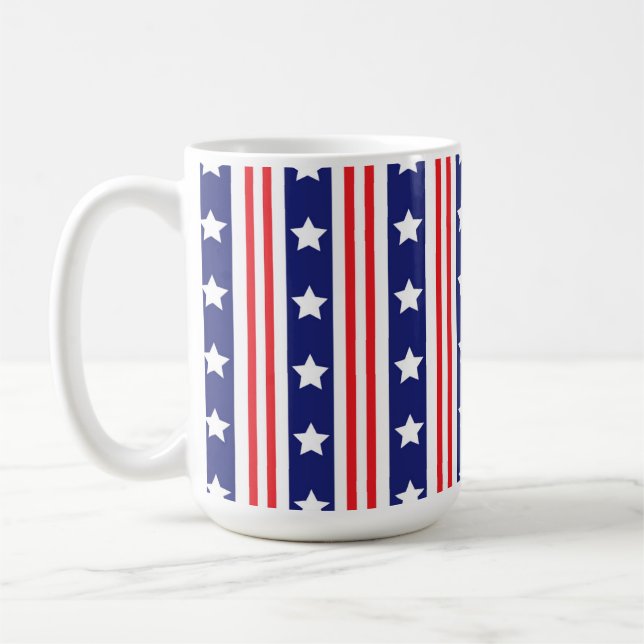 TAZA DE CAFÉ ESTRELLAS Y TIRAS AZULES DE BLANCO Y PATRIOTA (Izquierda)