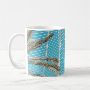 Taza De Café Estructura de hormigón blanco en la foto matutina