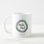 Taza De Café Eucalyptus Berry Botanical Bridesmaid<br><div class="desc">El diseño botánico incluye una corona de eucalipto verde salada entrelazada con bayas privadas azul marino. Nodes Maid está escrito en el centro. La fecha de su boda es la siguiente. También están disponibles para la novia, para la criada de honor, la madre de la novia, la madre del novio...</div>