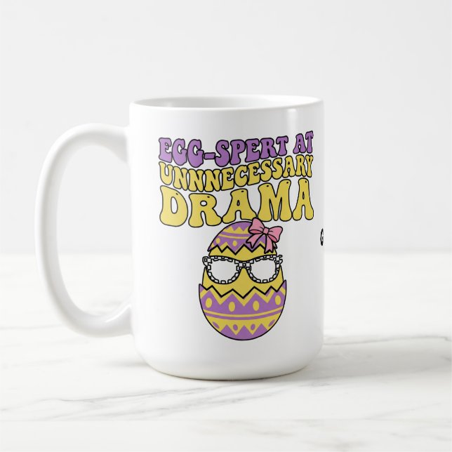 Taza De Café Experto en huevos en el drama innecesario divertid (Izquierda)