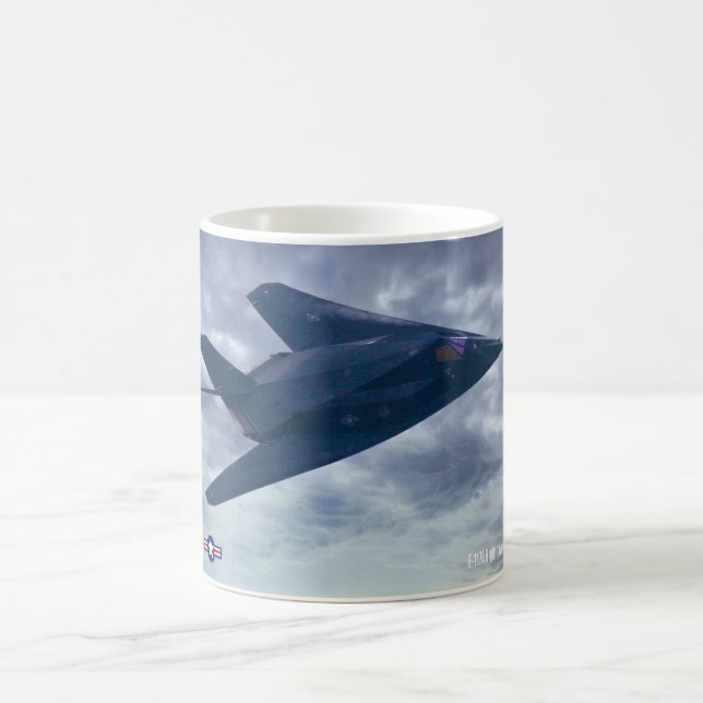 TAZA DE CAFÉ F-117A NIGHTHAWK (Centro)