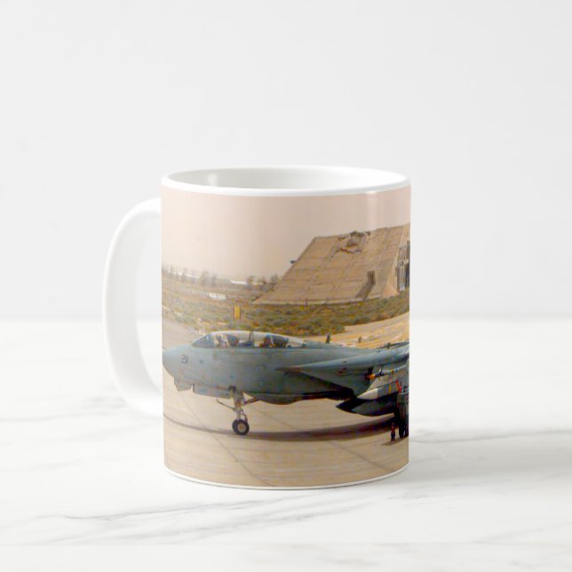 TAZA DE CAFÉ F-14 TOMCAT “DESERT PREVUELO” (Anverso izquierdo)