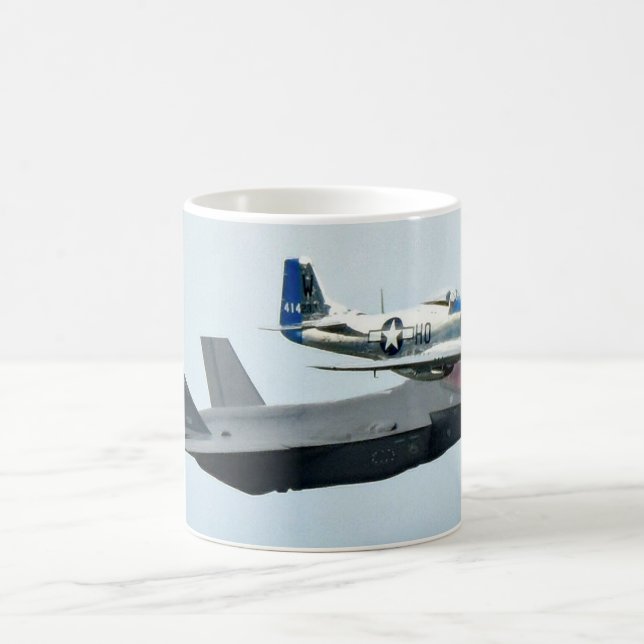 Taza De Café F-35 Fighter Jet con P-51 Mustang (Centro)