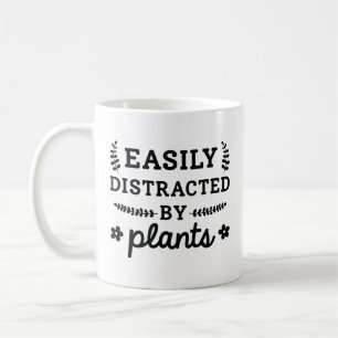 Taza De Café Fácilmente Distrado Por Las Plantas