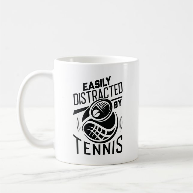Taza De Café Fácilmente Distraído Por El Tenis (Izquierda)