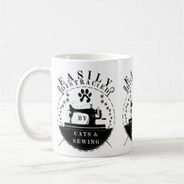 Taza De Café Fácilmente Distraído Por Gatos Y Masticado