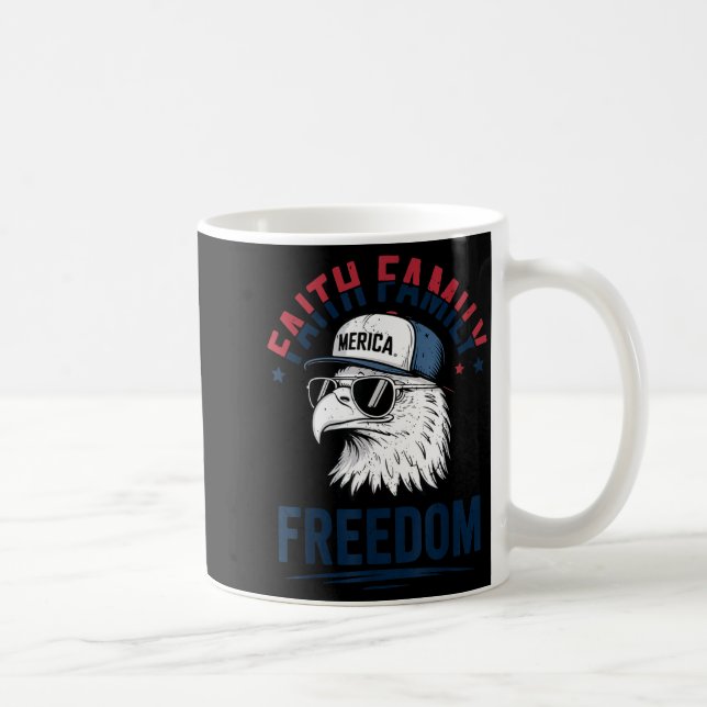 Taza De Café Faith Family Dom Bald Eagle Patriotic Boys America (Derecha)