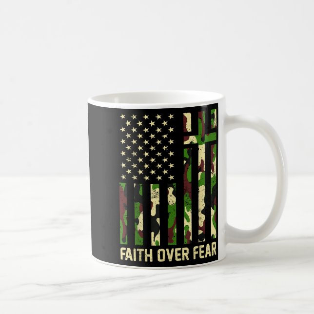 Taza De Café Faith Over Fear Christian Americn Flag Camouflage  (Derecha)