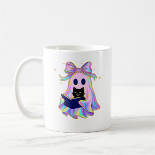Taza De Café Fantasma iridiscente con un libro y un gato negro