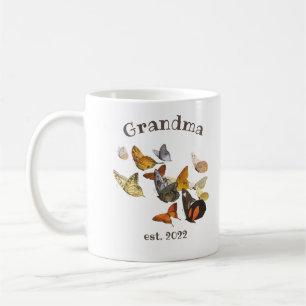 Taza De Café Fecha de la abuela del personalizable - Primera ve
