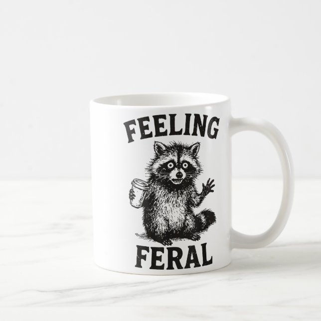 Taza De Café Feeling Feral Raccoon Drink Coffee Funny Trash Pan (Derecha)