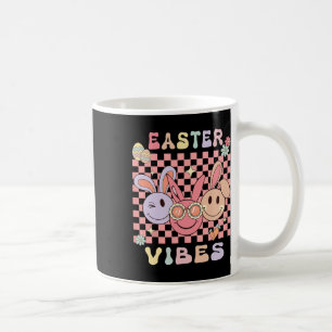 Taza De Café Felices Vibes de Pascua conejos niños niños niños