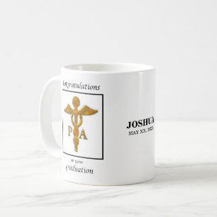 Taza De Café Felicitaciones al asistente médico de graduación