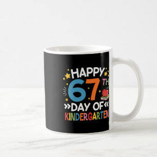 Taza De Café Feliz 67º día de maestro de jardín de infantes 67 