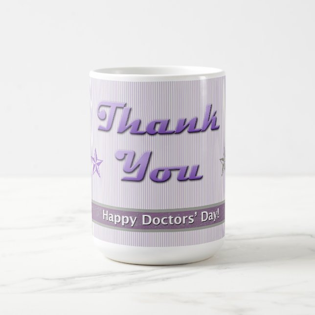 Taza De Café Feliz Día de los Médicas, tiras moradas (Centro)