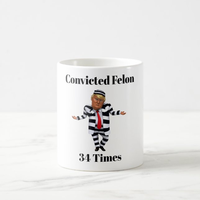 Taza De Café Felon Coffee Mug condenado por Trump (Centro)