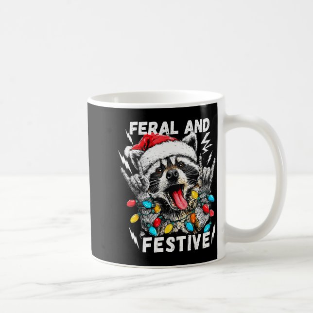 Taza De Café Feral And Festive Funny Christmas Rocker Raccoon S (Derecha)
