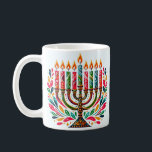 Taza De Café Festival de Luces de Hanukkah<br><div class="desc">¡Brilla tu celebración de Hanukkah con nuestra exclusiva colección del Festival de las Luces! Descubra las hermosas tarjetas Hanukkah, ropa acogedora y festiva y una decoración elegante para darle calidez a cada noche de vacaciones. Perfecto para regalar o realzar su propia celebración, nuestra colección capta el espíritu de Hanukkah con...</div>