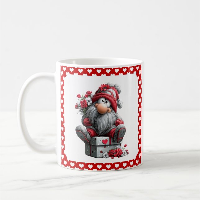 Taza De Café Festive Love Messenger Gnome "Heart and Presents"  (Izquierda)