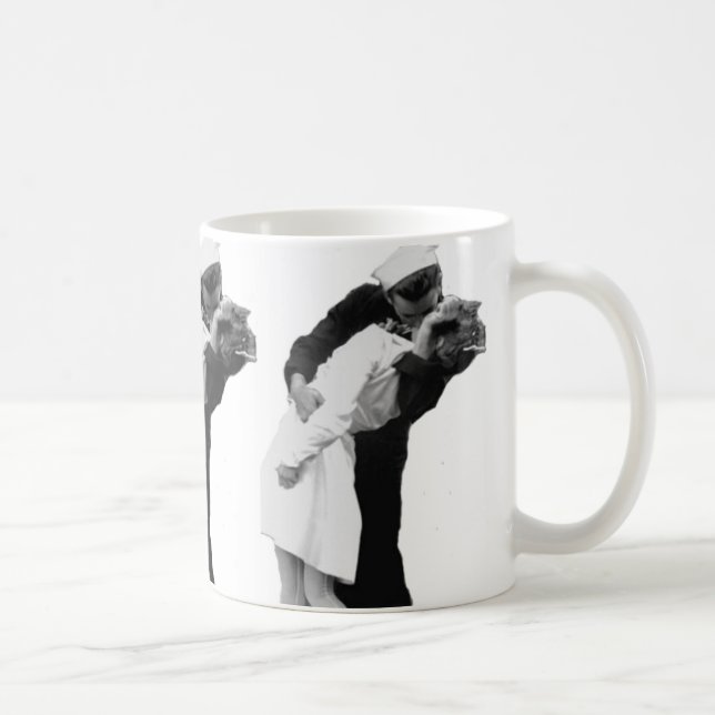 Taza De Café Final del beso de la guerra (Derecha)