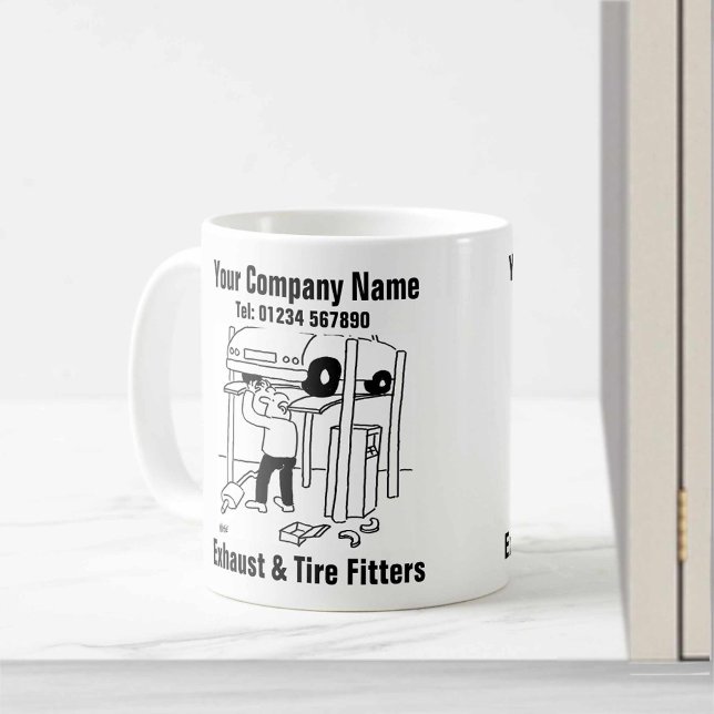 Taza De Café Fitters de escape y neumáticos. Mecánico de Garaje (Subido por el creador)
