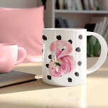 Taza De Café Flamingo y puntos de color rosa exótico moderno<br><div class="desc">Flamingo y puntos de color rosa exótico moderno</div>