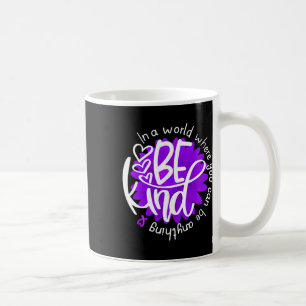 Taza De Café Flor de margarita sé amable Morado de la concienci