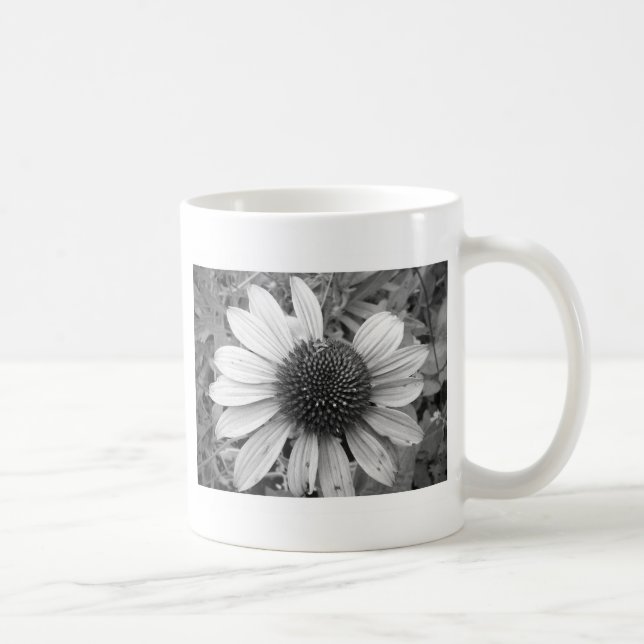 Taza De Café Flor en blanco y negro (Derecha)