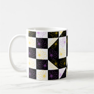 Taza De Café flor en patrón monocromo de chequeo estético