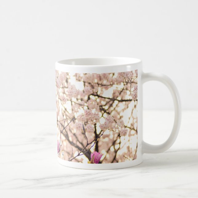 Taza De Café Flor Primaria de Magnolias Púrpuras y Florecientes (Derecha)