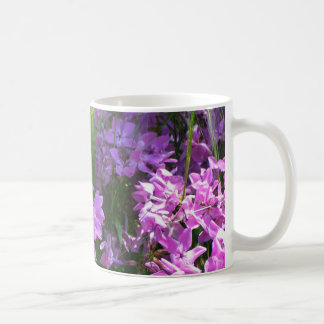 Taza De Café Flor rosa de verano y hierba