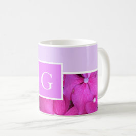 Taza De Café Flora rosa brillante monogramo