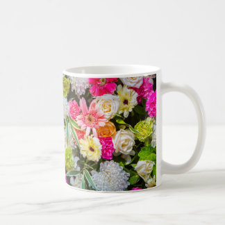 Taza De Café Floral Burst - Vibrant Garden Mug.
