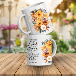 Taza de café floral con versículo bíblico