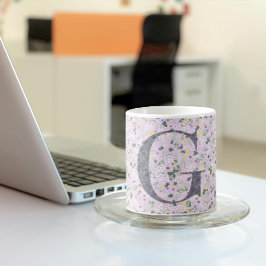 Taza De Café Floral Elegante Clásico Monograma G lilac con fras