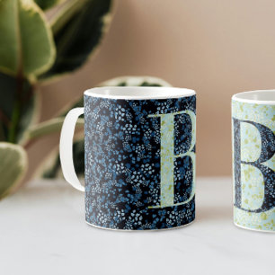 Taza De Café Floral elegante Monograma B azul con frase