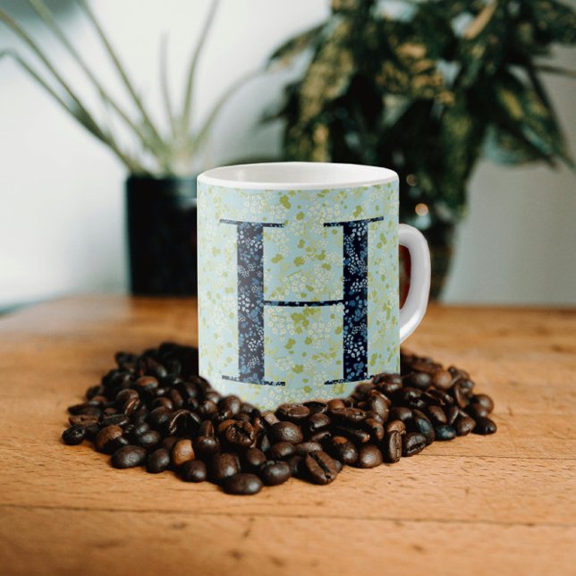 Taza De Café Floral Elegante Monograma Clásico H azul con frase (Subido por el creador)