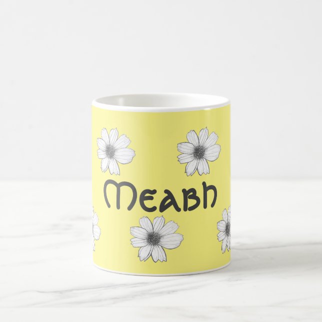 Taza De Café Floral Nombre personalizado Amarillo (Centro)