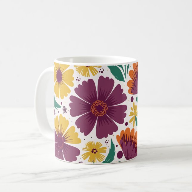Taza De Café Floral vibrante con flores moradas y amarillas (Anverso izquierdo)